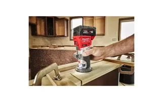 Rebajadora Milwaukee M18 FTR8-0X 18V sin batería Ø 6-8 mm