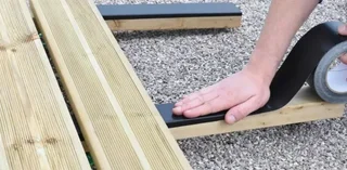 Bande d'étanchéité TRAMICO Terraband 85mm x 25m pour terrasse bois - protection UV et intempéries