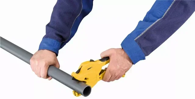 REMS ROS P 42 S Electric Pipe Cutter for 42mm Tubes - Cordless Tube Cutting Tool