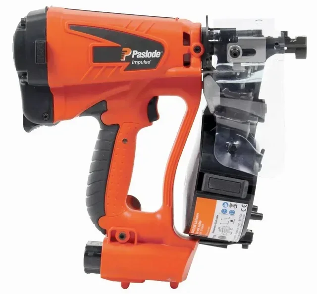 Paslode IM45CW Druckluftnagler für Bitumenschindeln mit Lithium-Akku