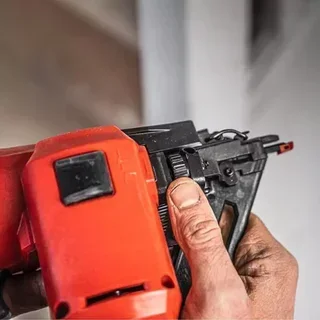 Milwaukee M18 FN16GA-0X 18V Fuel Finish Nagler HD Box - Akku 16 Gauge Nagelpistole