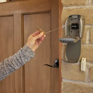 Coffret sécurisé MASTER LOCK 5490EURD à clé avec câble enrouleur 91 cm