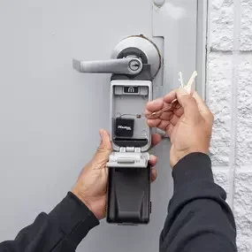 Coffret sécurisé MASTER LOCK 5490EURD à clé avec câble enrouleur 91 cm