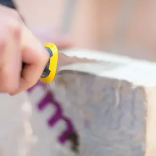 Coltello isolante Stanley 350mm lama dentata in acciaio inox con fodero FMHT10327-1