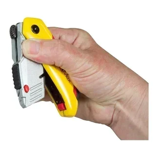 Couteau lame trapèze FATMAX rétractable Stanley 0-10-825 ambidextre