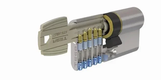 Cylindre TESA T5C professionnel 5 pistons sécurité porte