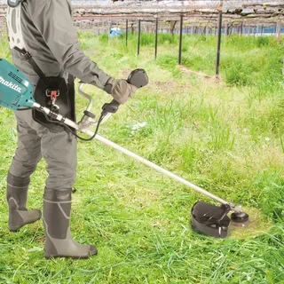 Débroussailleuse MAKITA UR012GZ02 XGT 80V 480mm sans batterie avec accessoires