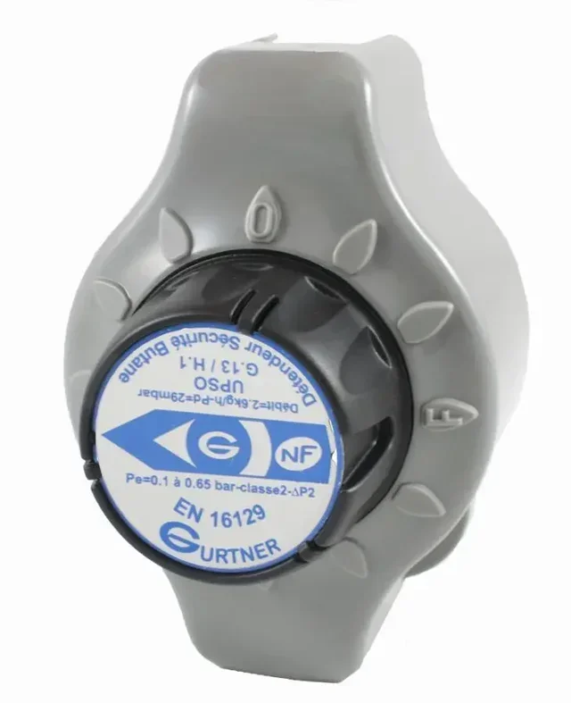 Regolatore gas butano GURTNER D.S.B 1,3 kg/h 29 mbar NF EN 16129 Classe 1 riduttore pressione sicurezza