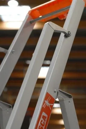 Échelle télescopique professionnelle MP PRO 300 TUBESCA 12 marches 3,67 m aluminium anodisé sécurité EN 131 NF