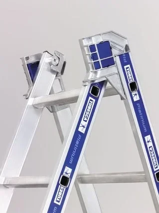 Échelle transformable aluminium Platinium TUBESCA 2 plans hauteur 2,36m à 4,04m