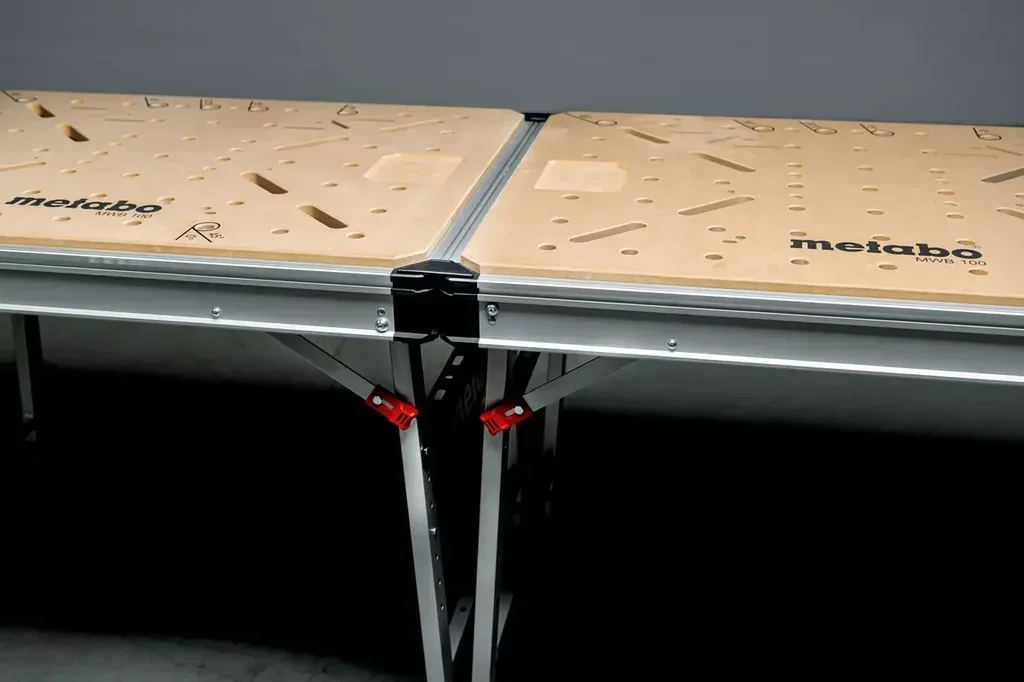 Établi mobile pliable MWB 100 Metabo - plateau MDF perforé - réf. 626991000