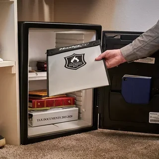 Master Lock FBWLZ0EURHRO Fireproof Bag – Waterproof Document Fire Protection