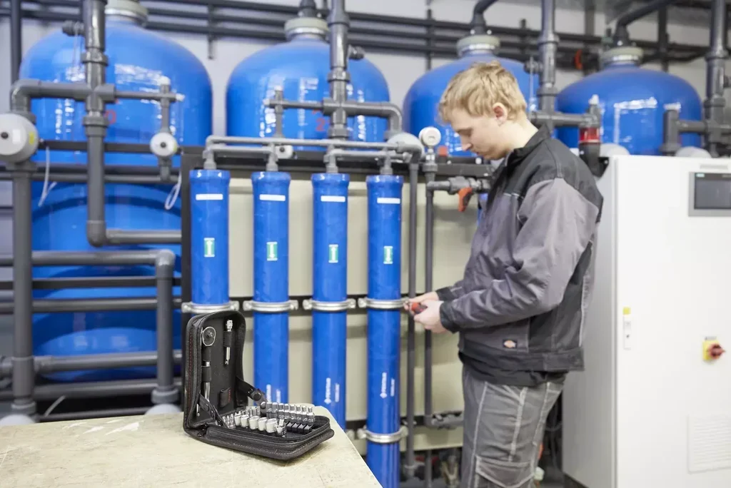 Set di chiavi a bussola e inserti WIHA 1/4" 41 pezzi con cricchetto e cacciavite SoftFinish