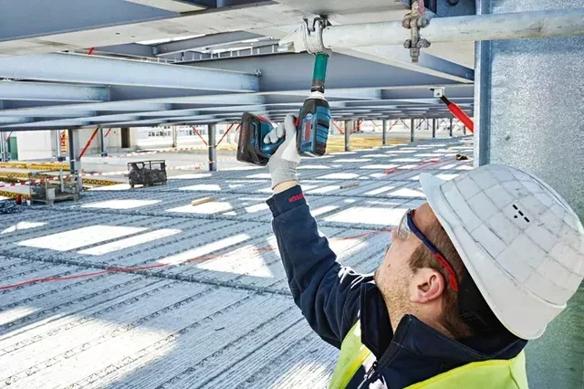 Bosch 18V ProCore 4-Tool Combo Kit: Plunge Saw, Jigsaw, Sander, Drill + 3 Batteries L-Boxx