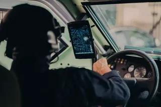 Kit Soporte Coche X-CAR PRO CROSSCALL con Carga Rápida 3.0 y Fijación X-BLOCKER