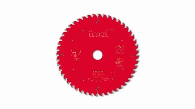 Lama per sega circolare Freud in carburo di tungsteno per legno massello