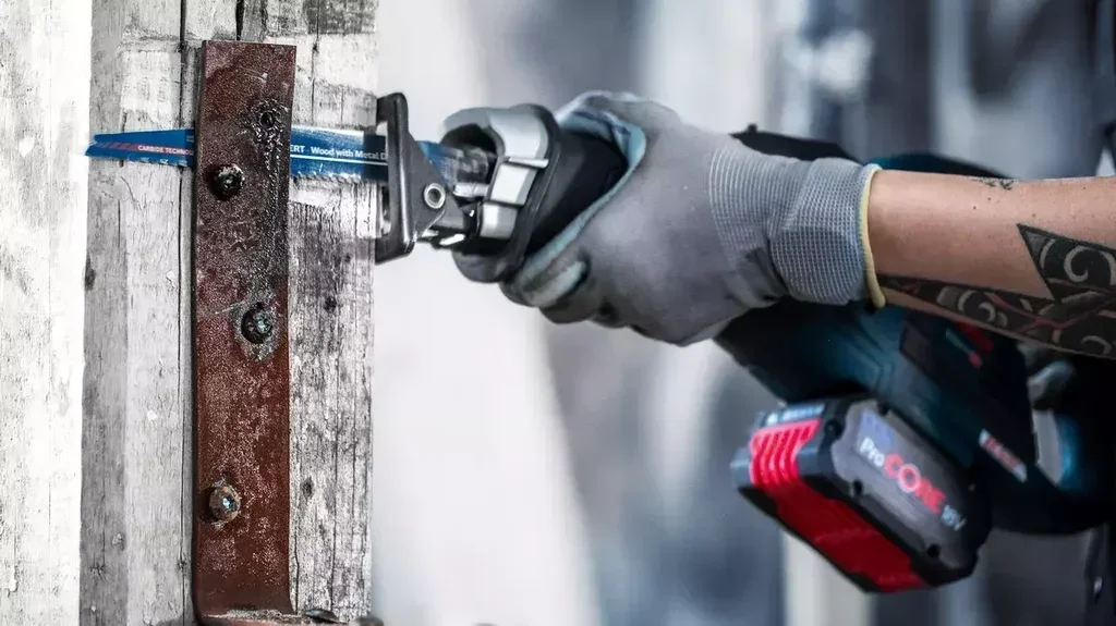 Lame scie sabre Bosch Expert S 1167 XHM 225 mm démolition bois métal carbure