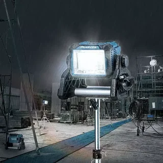 Lampe chantier LED Makita DEADML811 3000 lumens batterie 18V