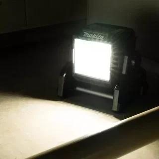 Lampe chantier LED MAKITA DEAML003G 18V LXT sans fil batterie