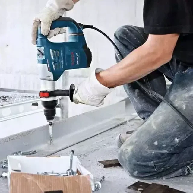 Bosch GBH 4-32 DFR Professional Bohrhammer 900W SDS Plus