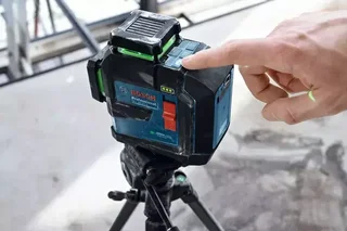 Bosch GLL 80-33 G Laser Level 3 Lines 360° with BA 3.7V 3.0Ah XL Battery - IP65