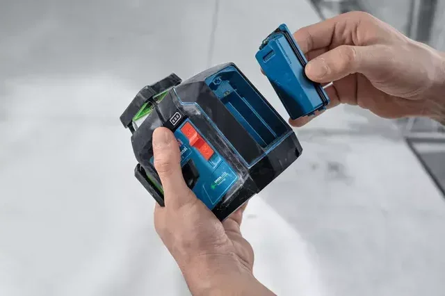 Niveau laser Bosch GLL 80-33 G Professional 3 lignes 360° vert IP65