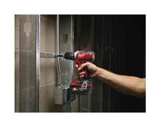 Milwaukee M18 BDD-202C 18V Cordless Drill Driver with 2x 2.0Ah Batteries and Case