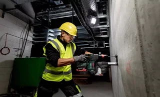 Perforateur-burineur METABO KH 18 LTX 18V + extracteur + 2 batteries 5.5Ah