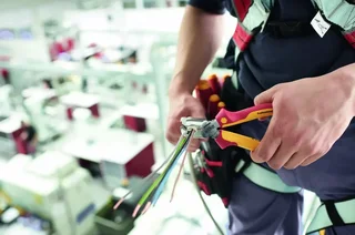 Pinza Installazione Elettrica WIHA TriCut 170 mm 3 in 1 Taglio Spelafili Crimpatrice