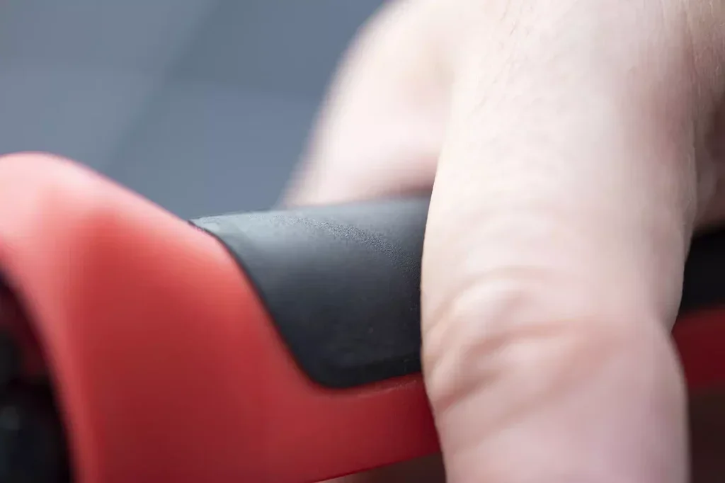 Pince à sertir MC4 WIHA 45796 - Outil sertissage photovoltaïque 2,5-6 mm²