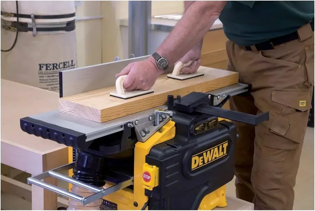 DEWALT D27300-QS 2100W 260mm Professional Planer Thicknesser