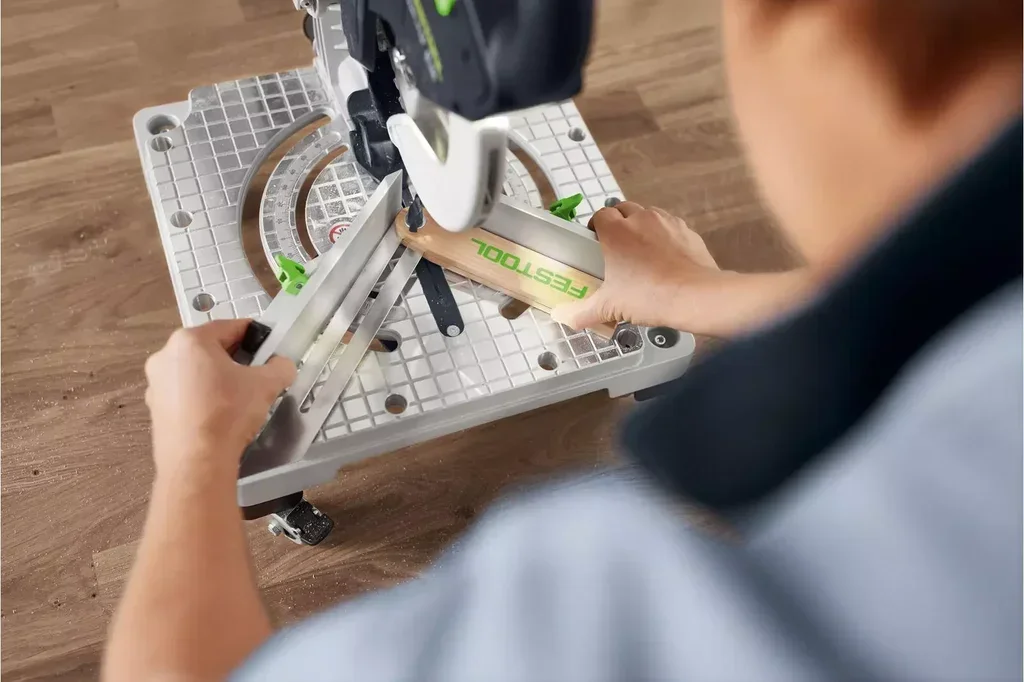 Ingletadora Festool SYMMETRIC SYMC 70 a Batería - Pack 2 Baterías 18V 4.0Ah, Inglete Integrado y Systainer