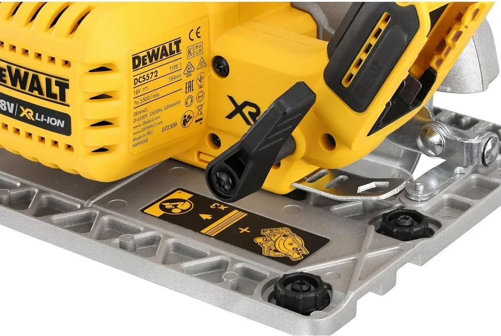 Scie circulaire DEWALT XR 18V 184mm sans batterie coffret TSTAK DCS572NT-XJ