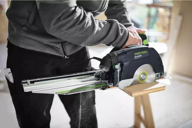 FESTOOL HK 55 EB-Plus Kreissäge mit FSK 420 Führungsschiene und 160 mm Sägeblatt