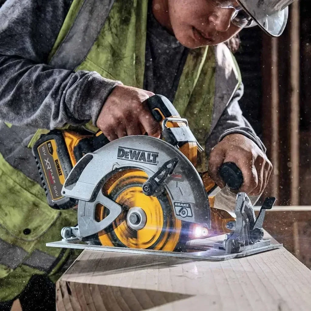 DEWALT DCS573NT-XJ 190mm Kreissäge 18V/54V XR FlexVolt Bürstenlos Akku