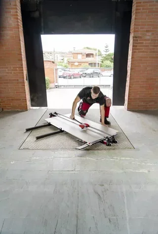 Coupe-carreaux électrique HIT 1200 PLUS RUBI 27902 professionnel