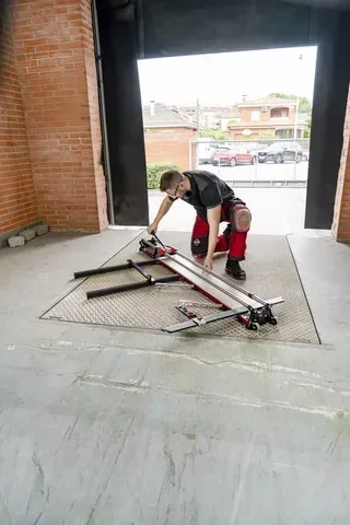 Coupe-carreaux électrique HIT 1200 PLUS RUBI 27902 professionnel