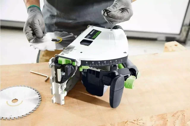 Festool TS 60 KEBQ-Plus Tauchsäge 1500W Ø168mm mit Führungsschiene SYSTAINER