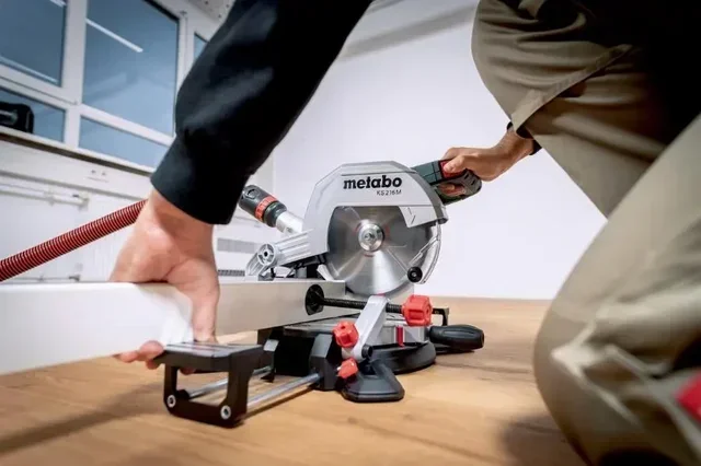 Ingletadora radial METABO KS 216 M 1100W Ø216 mm
