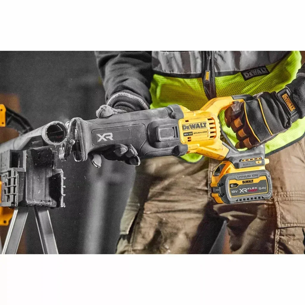 DEWALT DCS386NT-XJ 18V XR FLEXVOLT Advantage Bürstenlose Säbelsäge TSTAK Koffer