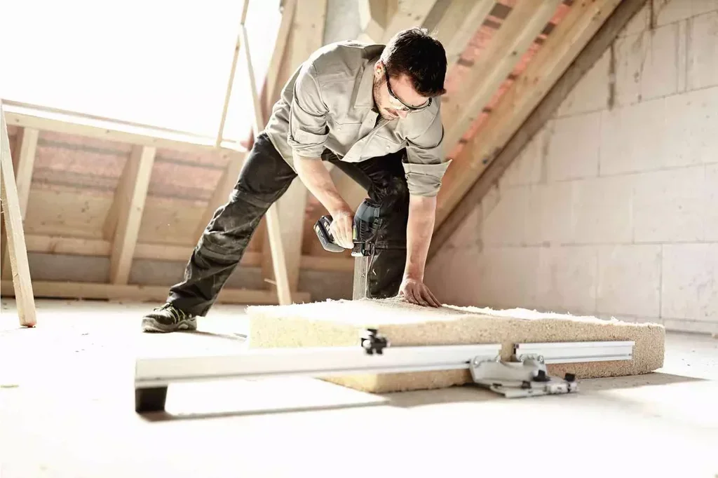 Scie sans fil Festool ISC 240 HPC 4,0 EBI-Plus pour isolants - batteries 18V 4Ah