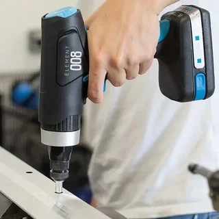 Akku-Nietmutterngerät 18V SCELL IT für M3-M6 Muttern mit 2Ah Akku