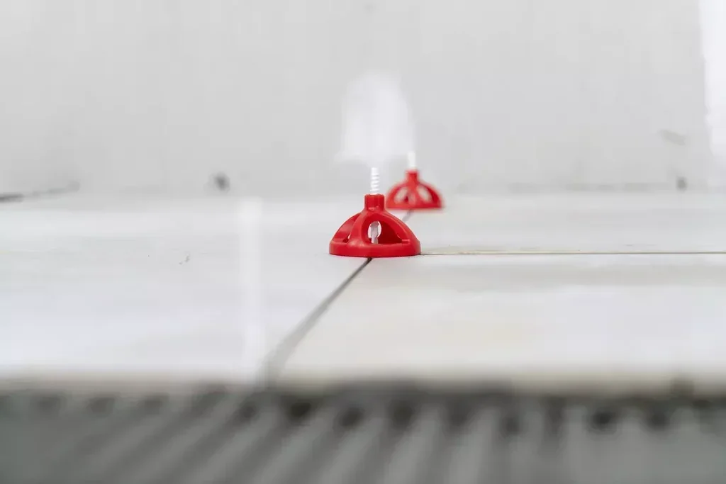 Sistema di Livellamento Piastrelle RUBI Cyclone 3mm 100 Distanziatori a Croce 300 Cunei