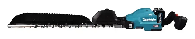 Makita XGT 40V Hedge Trimmer 60 cm with 4Ah Battery and Fast Charger