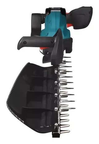 Makita XGT 40V Hedge Trimmer 60 cm with 4Ah Battery and Fast Charger