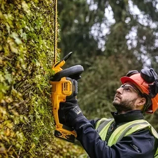 Taille-haie DEWALT DCMHT563P1-QW 55cm XR 18V 5Ah