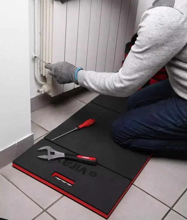 VRAX Multi-Position Protective Mat Anti-RSI 6 Foldable Modules