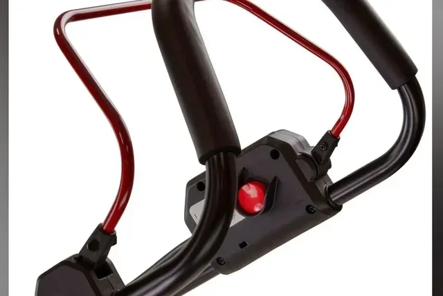 Tondeuse Makita DLM330RT 18V 33cm avec batterie 5Ah et chargeur