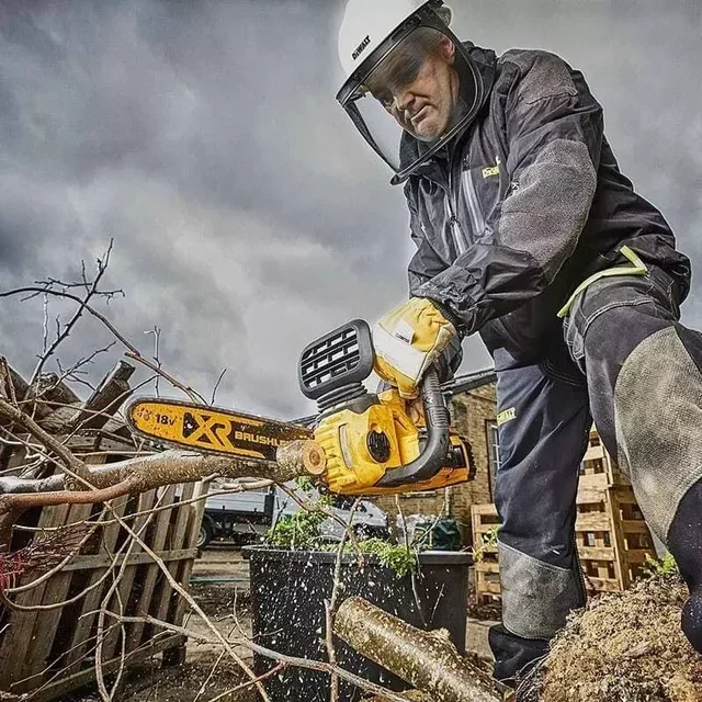 DEWALT DCM565N 18V Akku-Astsäge 30cm Schwert Solo ohne Akku