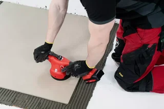 Ventouse Vibrante Électrique RUBI Quake Energy Cas 18V 2Ah 127mm